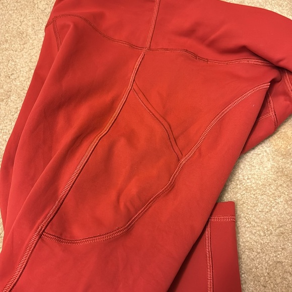 Lululemon leggings with pockets - Picture 3 of 4
